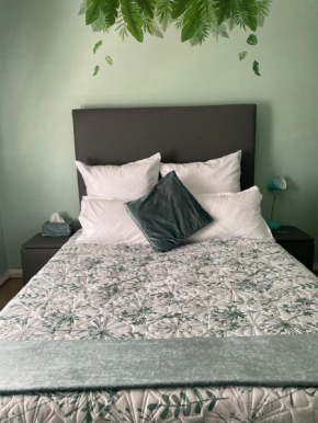 GreenLeaf Fully Furnished Separate Entrance